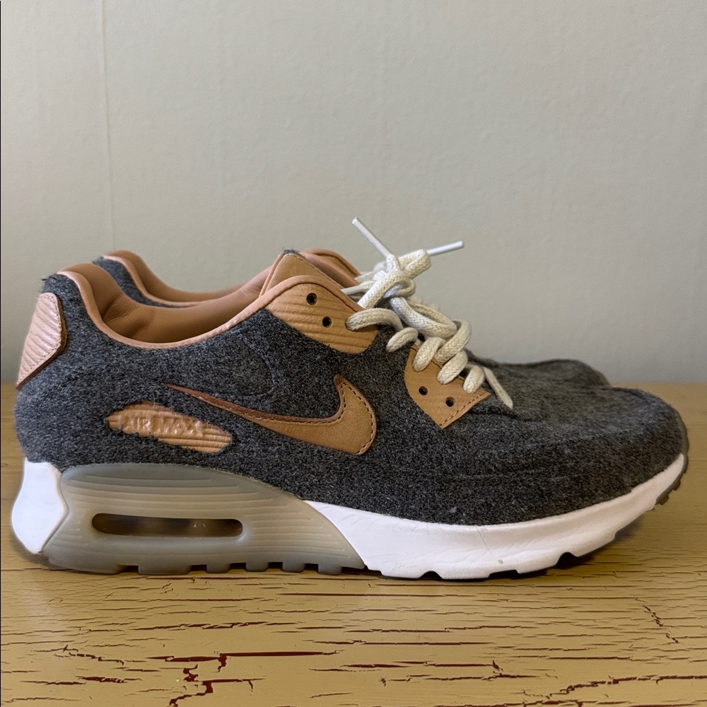 🍁Nike Air Max 90 Ultra Premium Sneakers🍁 Cool Grey/Vachetta Tan-White, W 8.5